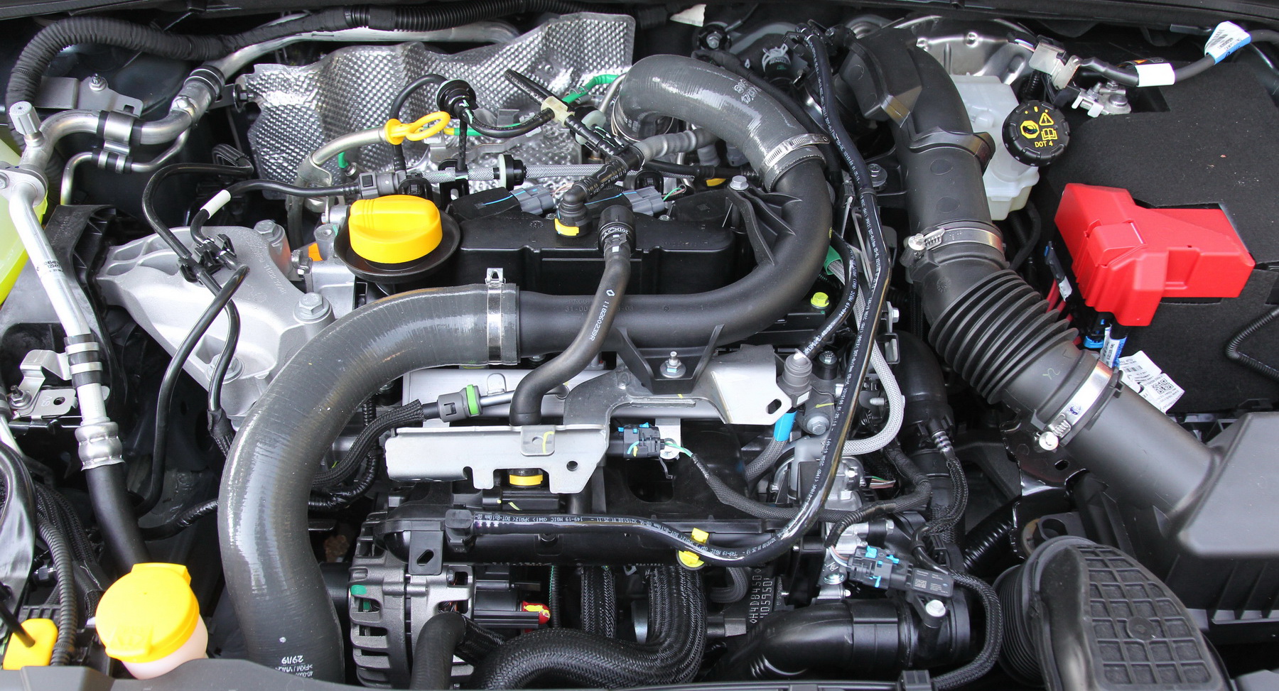 Clio V_1.0 TCe engine