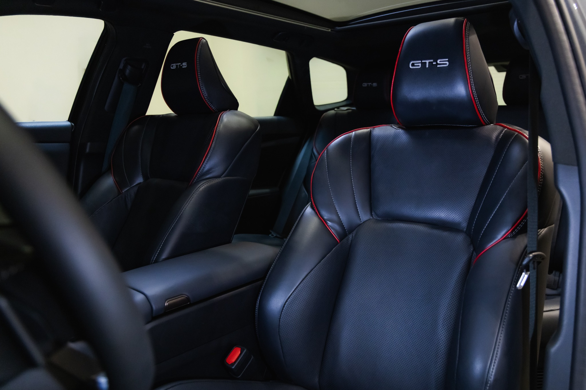 Toyota Crown Signia GT-S