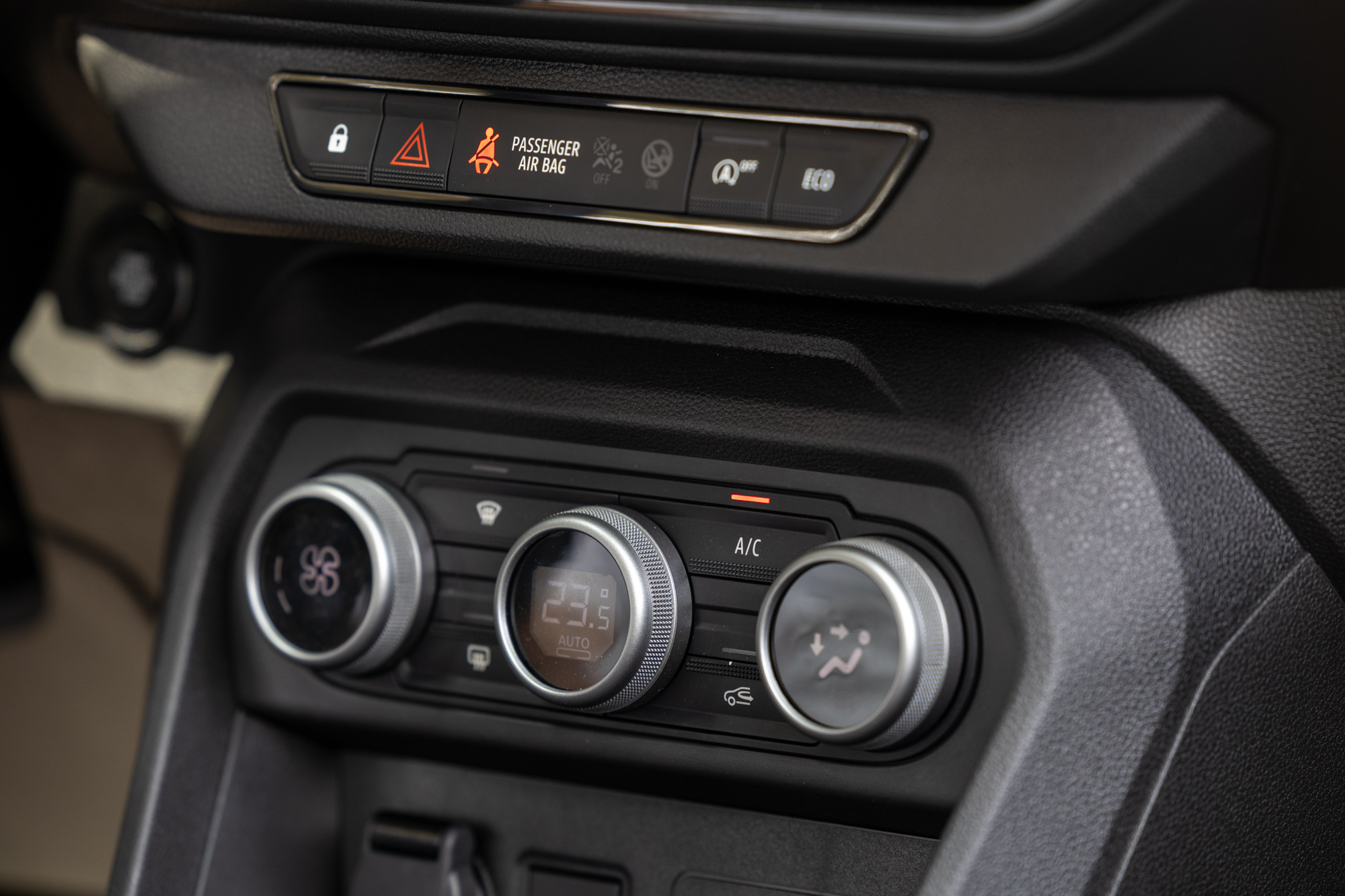 Test Drive: Dacia Sandero Stepway Eco-G 120 EDC, Photo © DRIVE Media Group/Thanassis Koutsogiannis