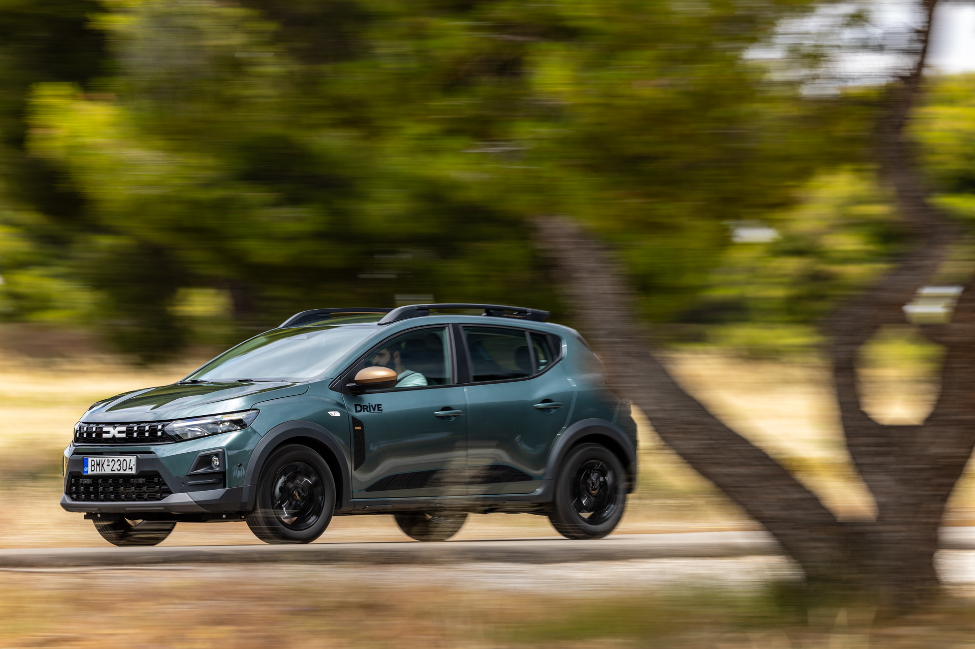 Test Drive: Dacia Sandero Stepway Eco-G 120 EDC, Photo © DRIVE Media Group/Thanassis Koutsogiannis