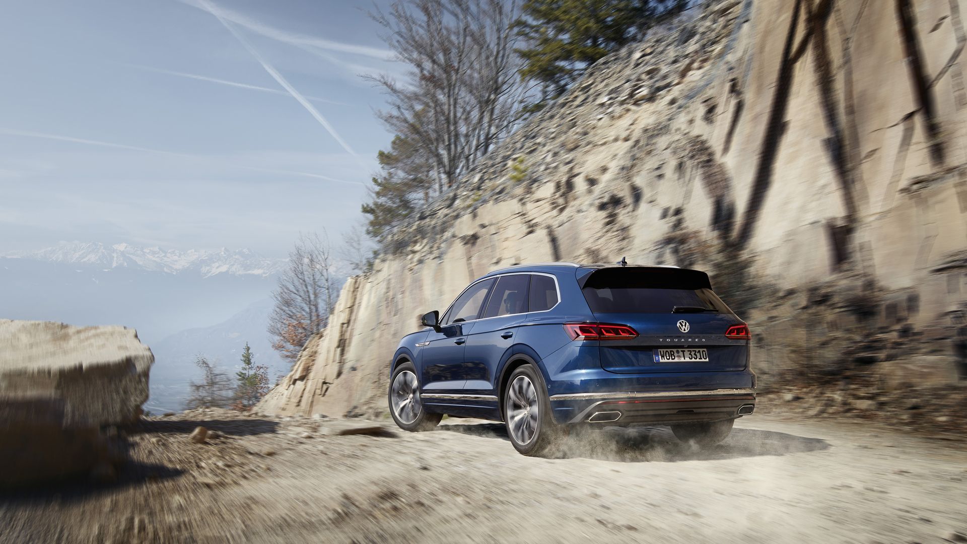 VW Touareg off road