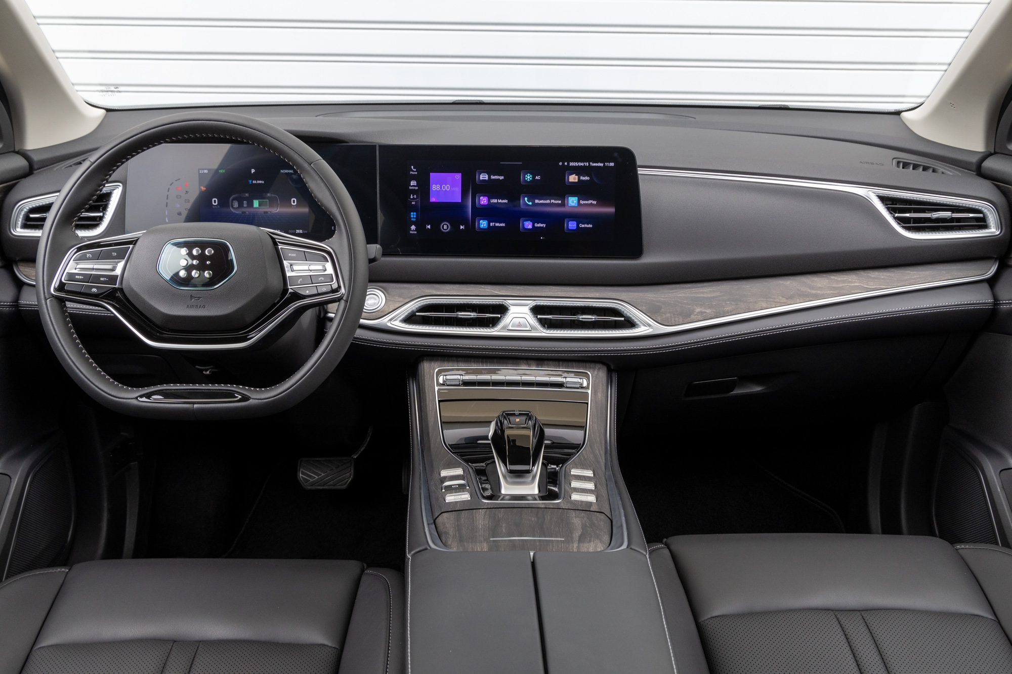 Test drive: DFSK E5 DE-i @ DRIVE Media Group/Θανάσης Κουτσογιάννης
