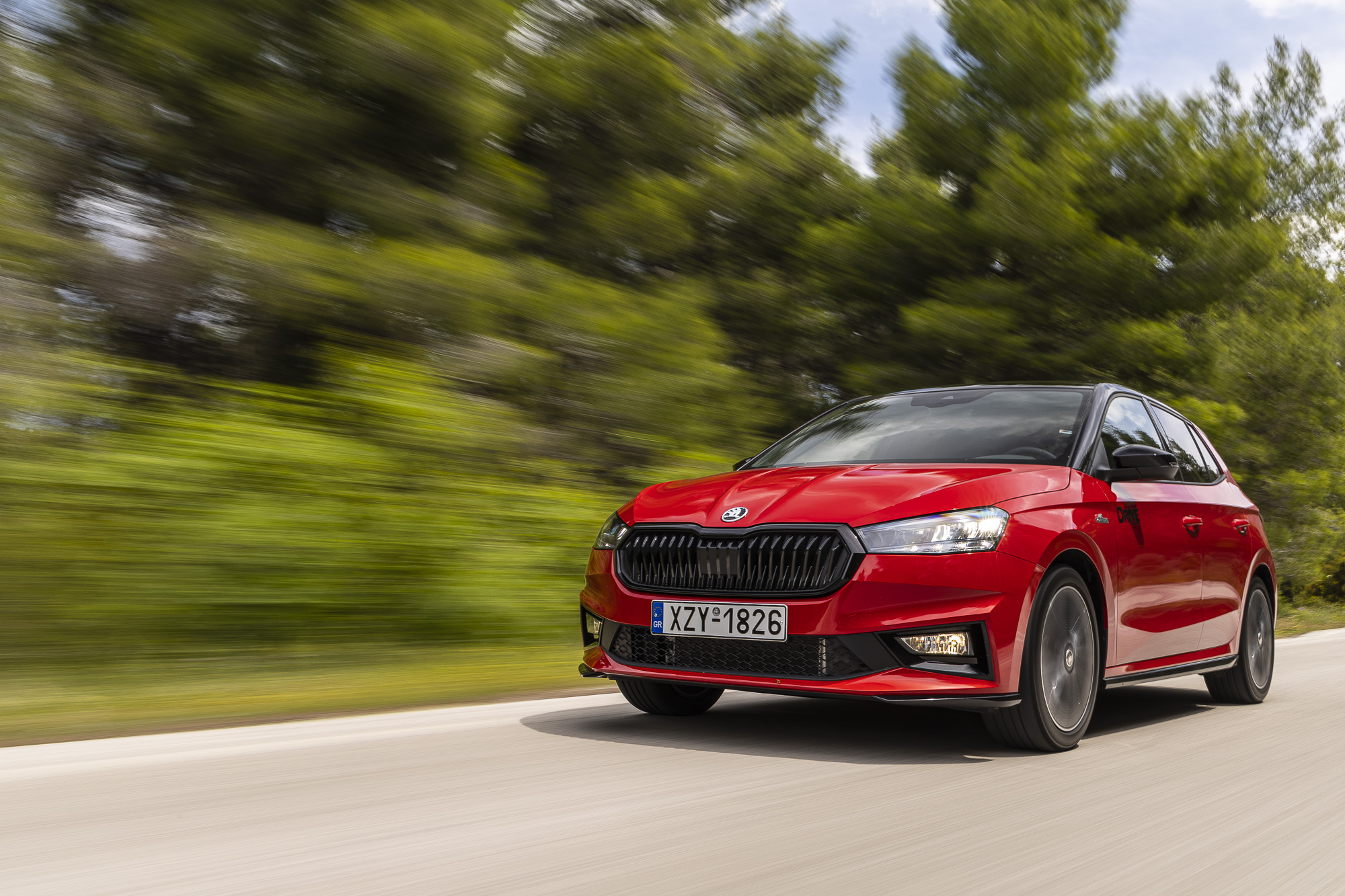 Škoda Fabia 1.5 TSI Monte Carlo vs Suzuki Swift Sport