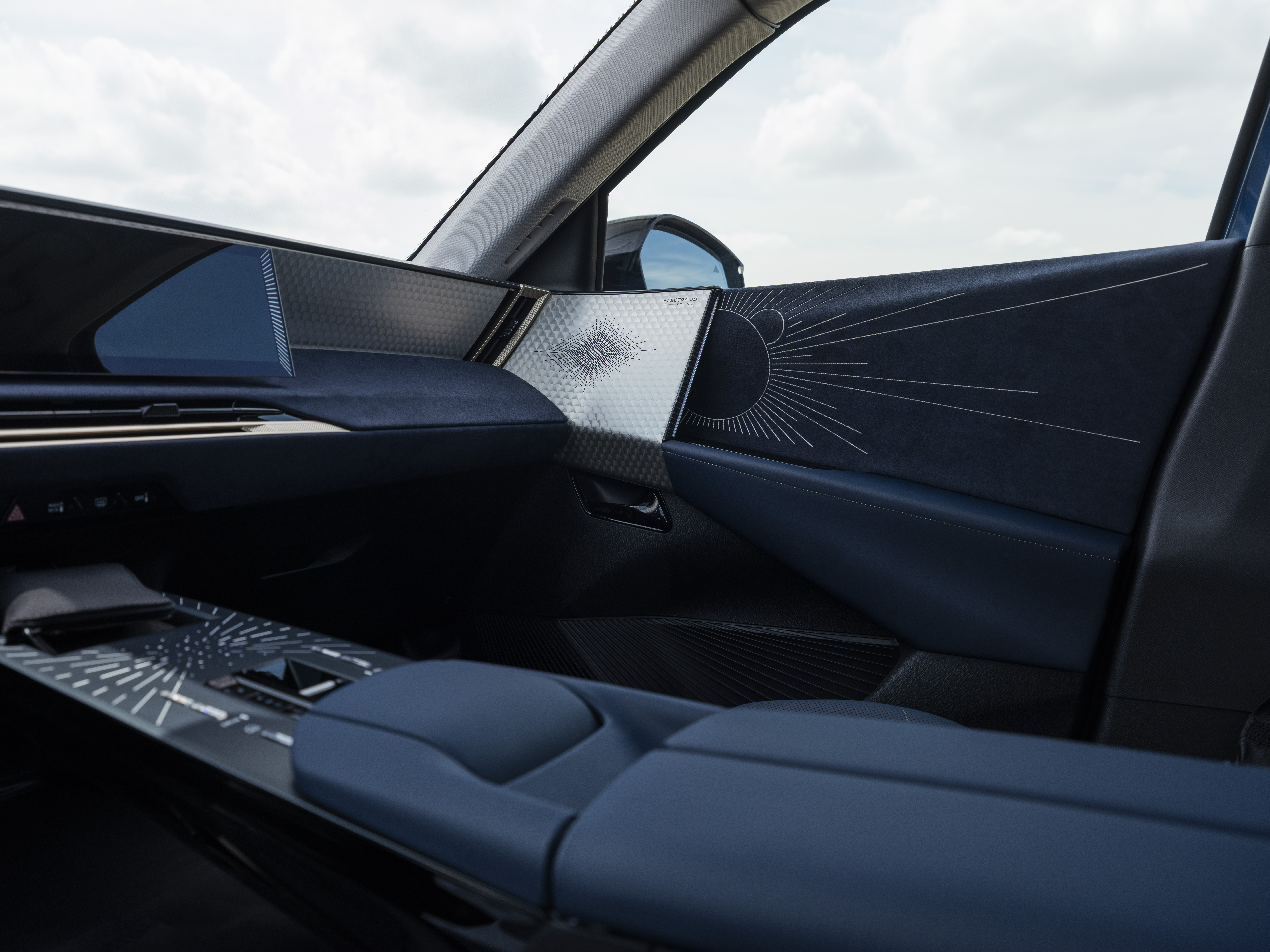 DS Automobiles, DS 8 Jules Verne