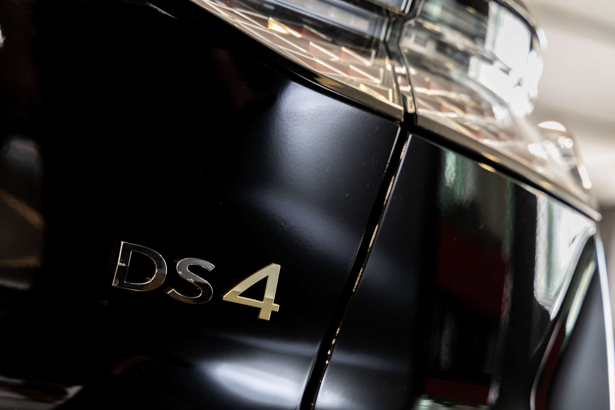 DS 4 Édition France Photo © DRIVE Media Group/Thanasis Koutsogiannis