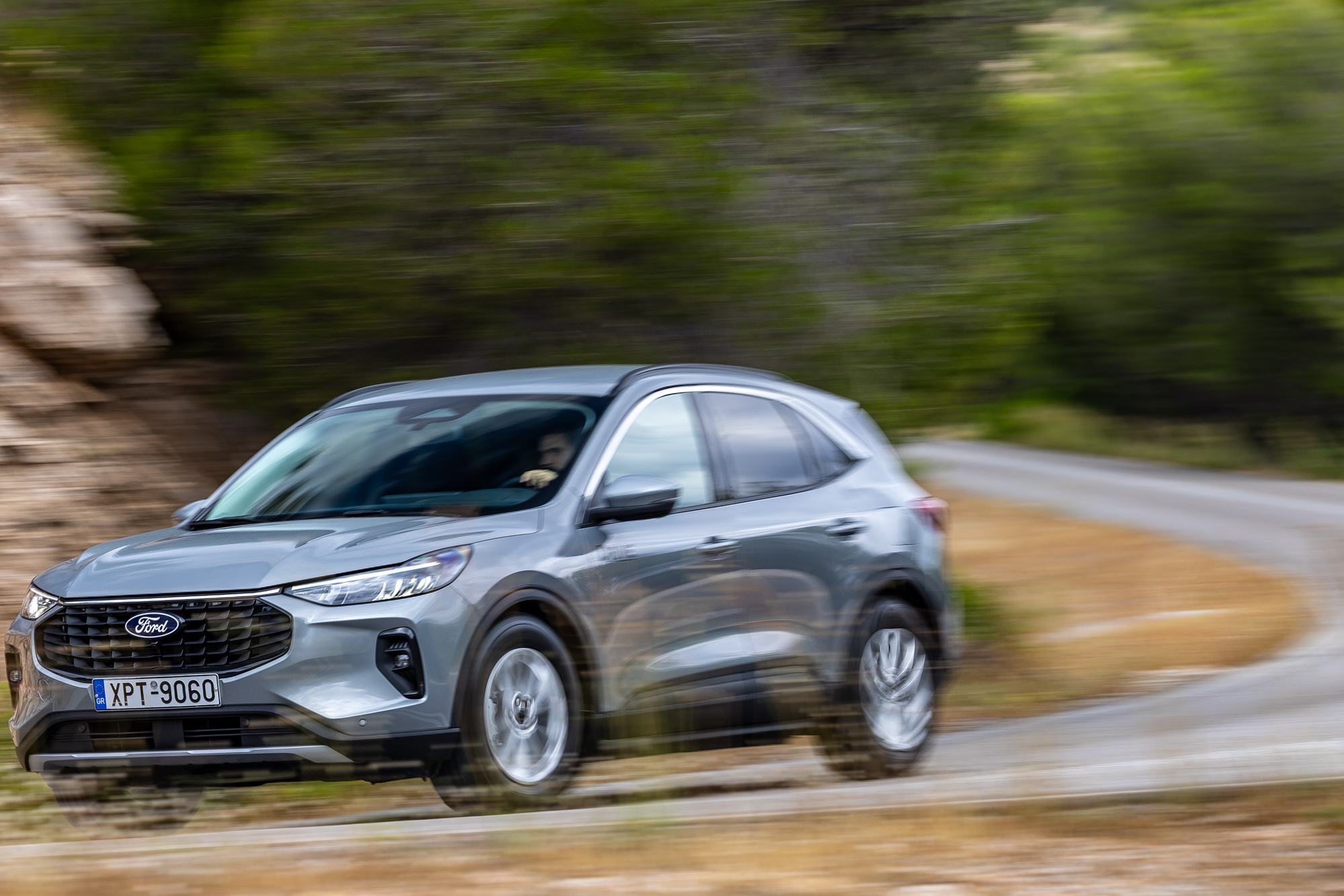 Test drive: Ford Kuga FHEV 180 PS @ Φωτογραφίες: DRIVE Media Group/Θανάσης Κουτσογιάννης
