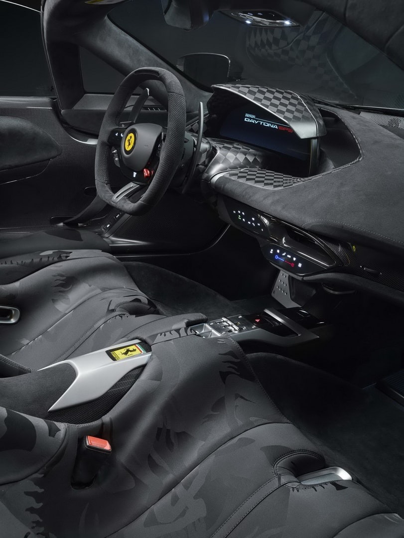 Ferrari-Daytona-SP3-001