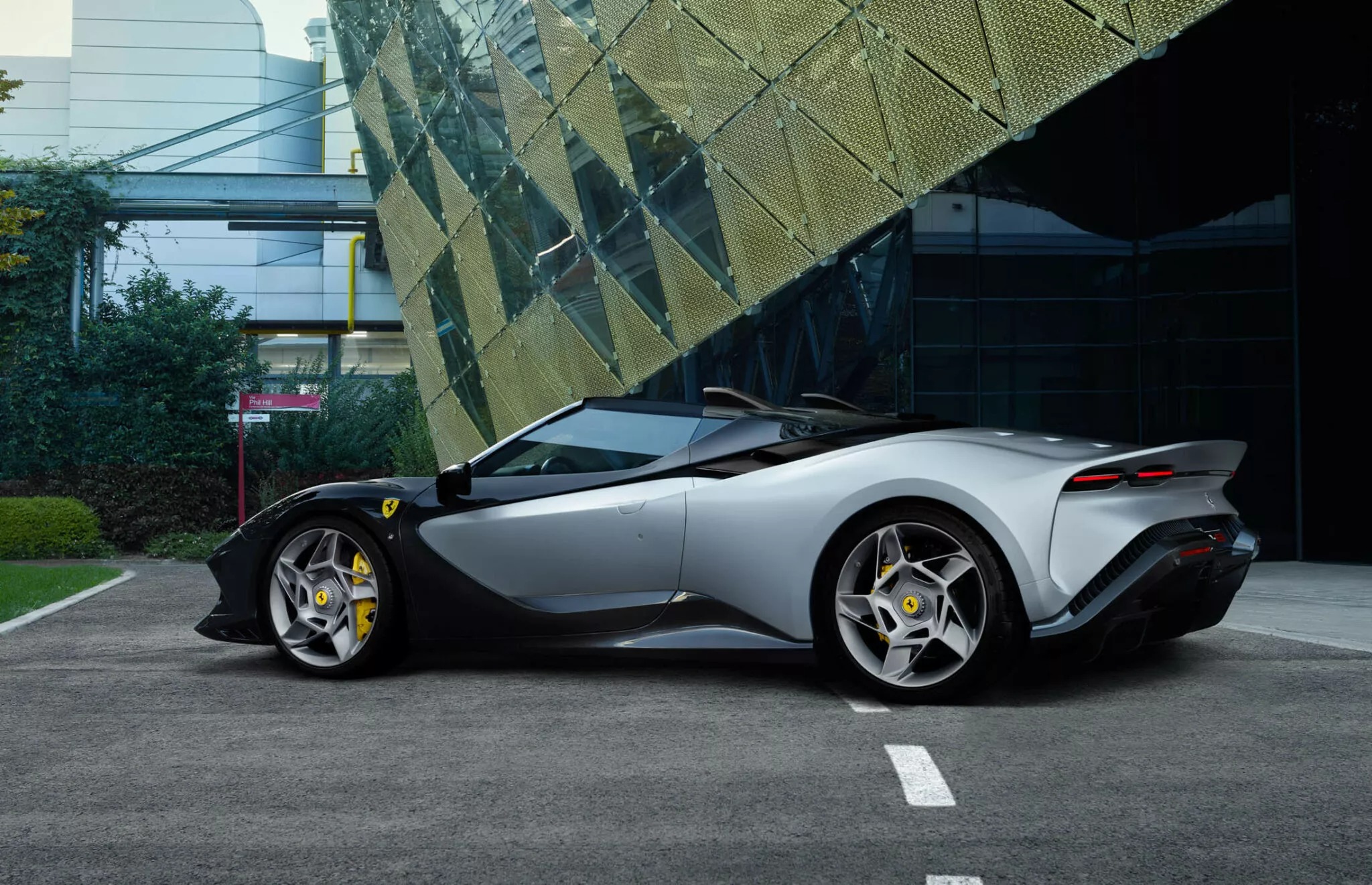 Ferrari SP-8