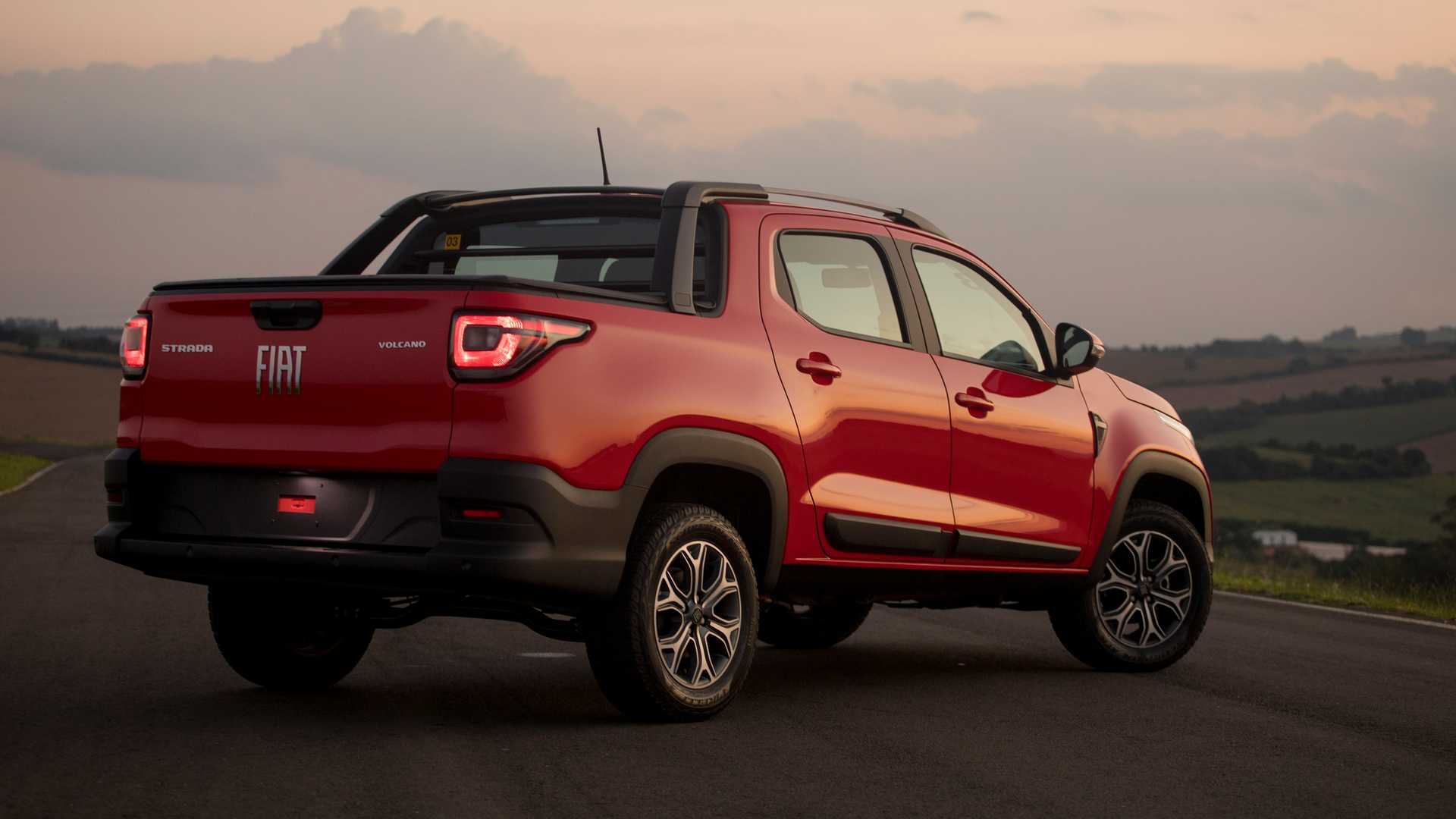 Επίσημο: Νέο FIAT Strada | Drive