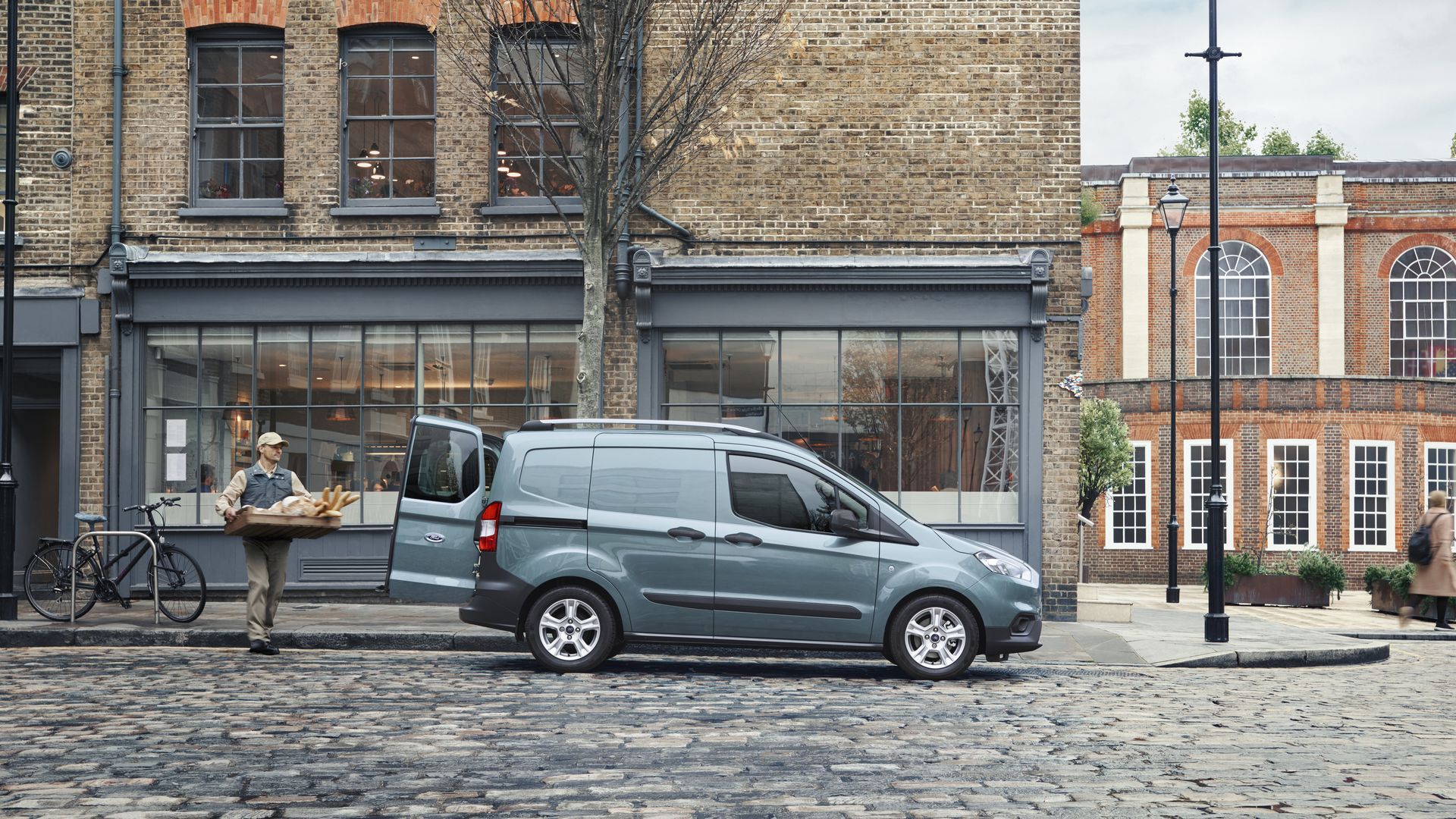 Ford Transit Courier 1 drive.gr