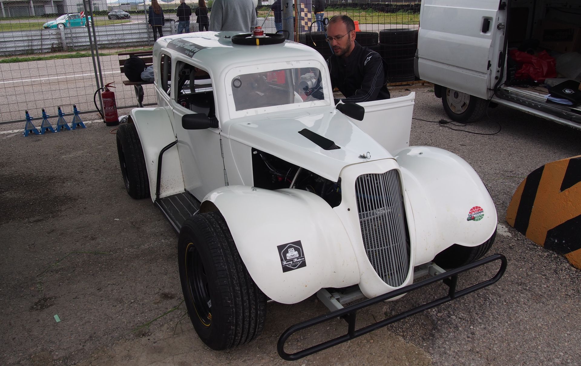 Fanny Flutters Legend Car