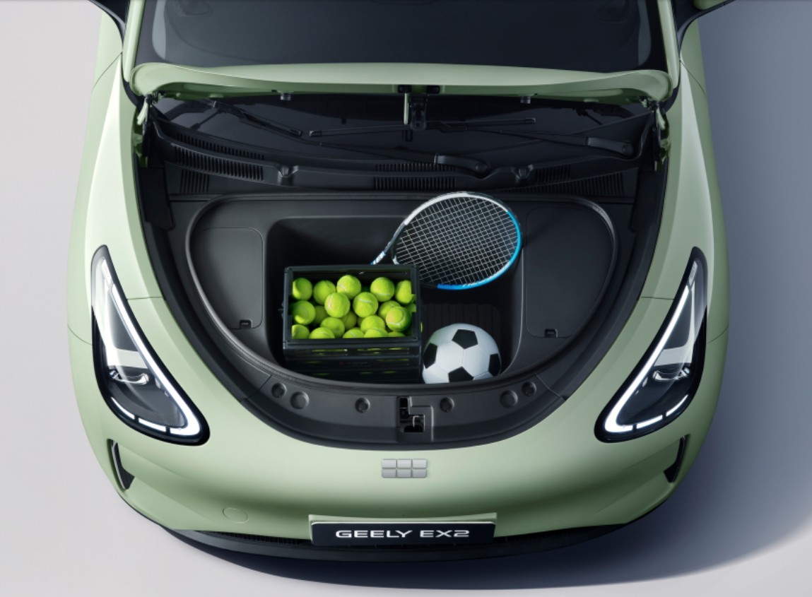 Geely E2
