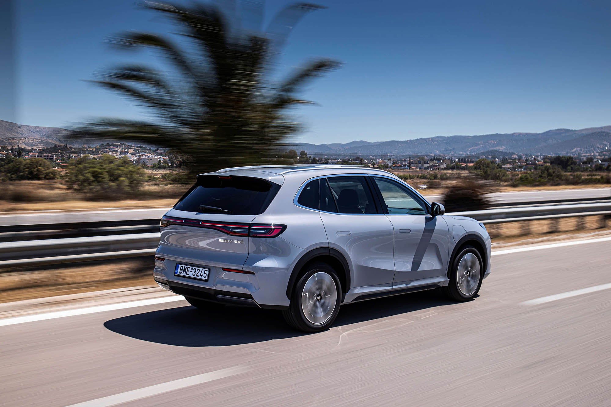 Geely E5