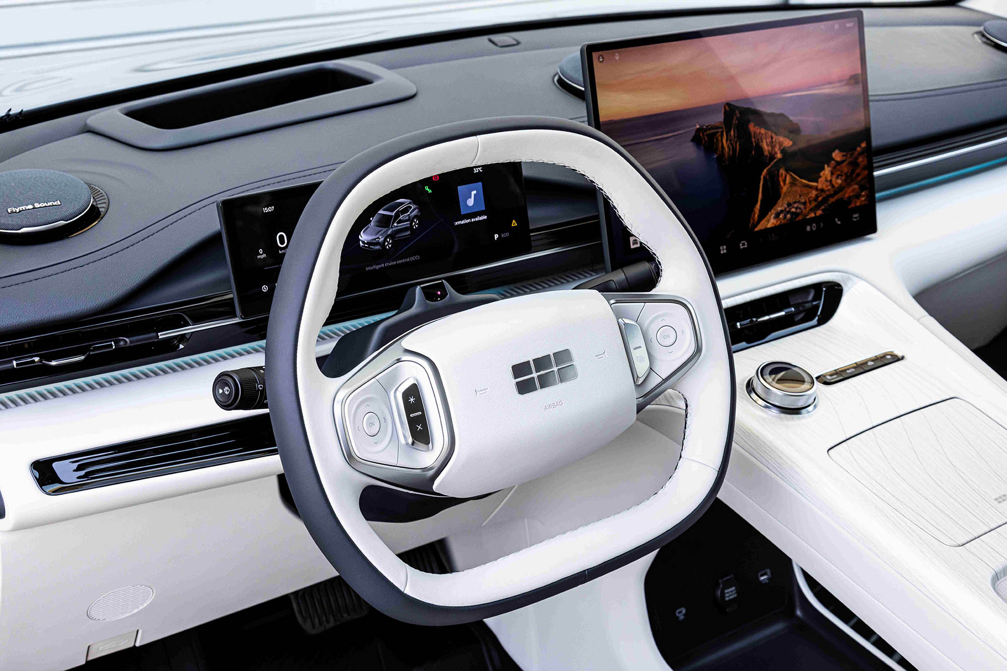 Geely E5