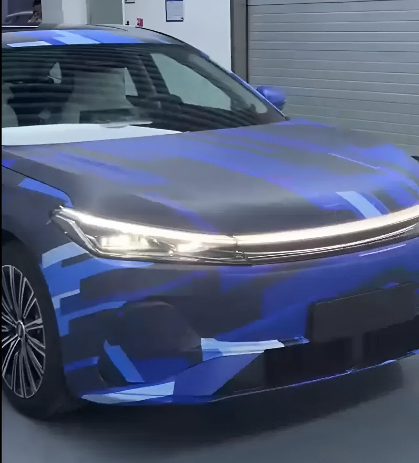 Geely new PHEV sedan