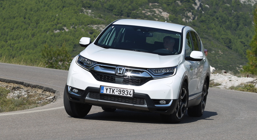 Honda CR-V σε στροφή