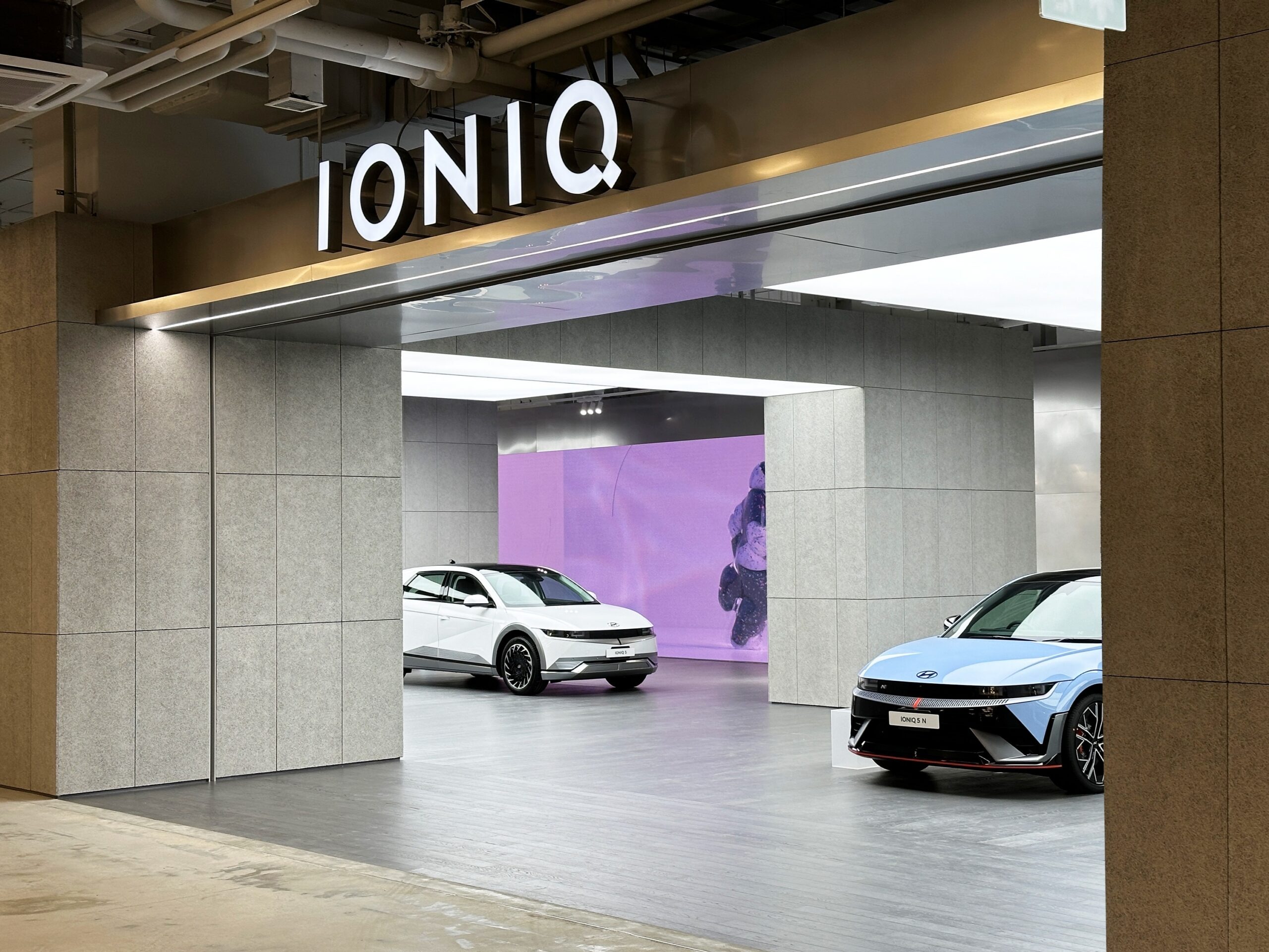 Hyundai IONIQ Lab
