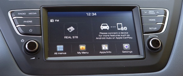 Hyundai i20 FL_infotainment