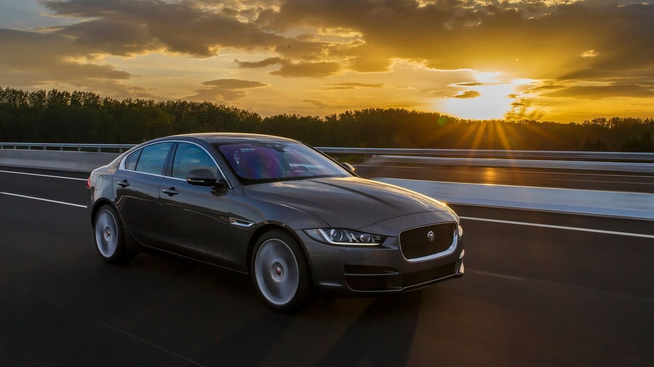 Jaguar XE