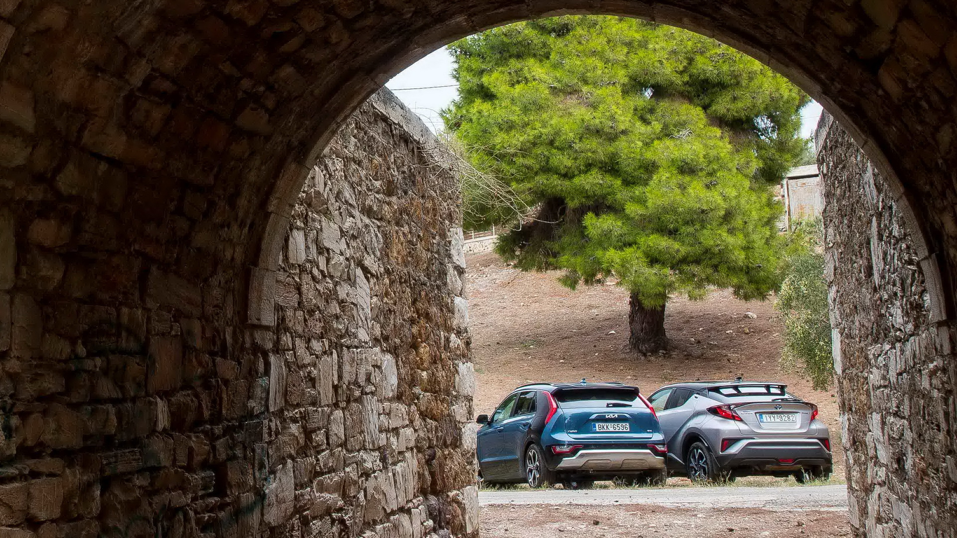 Συγκρίνουμε υβριδικά SUV: Kia Niro HEV vs Toyota C-HR Hybrid, Photo © DRIVE Media Group/Thanassis Koutsogiannis