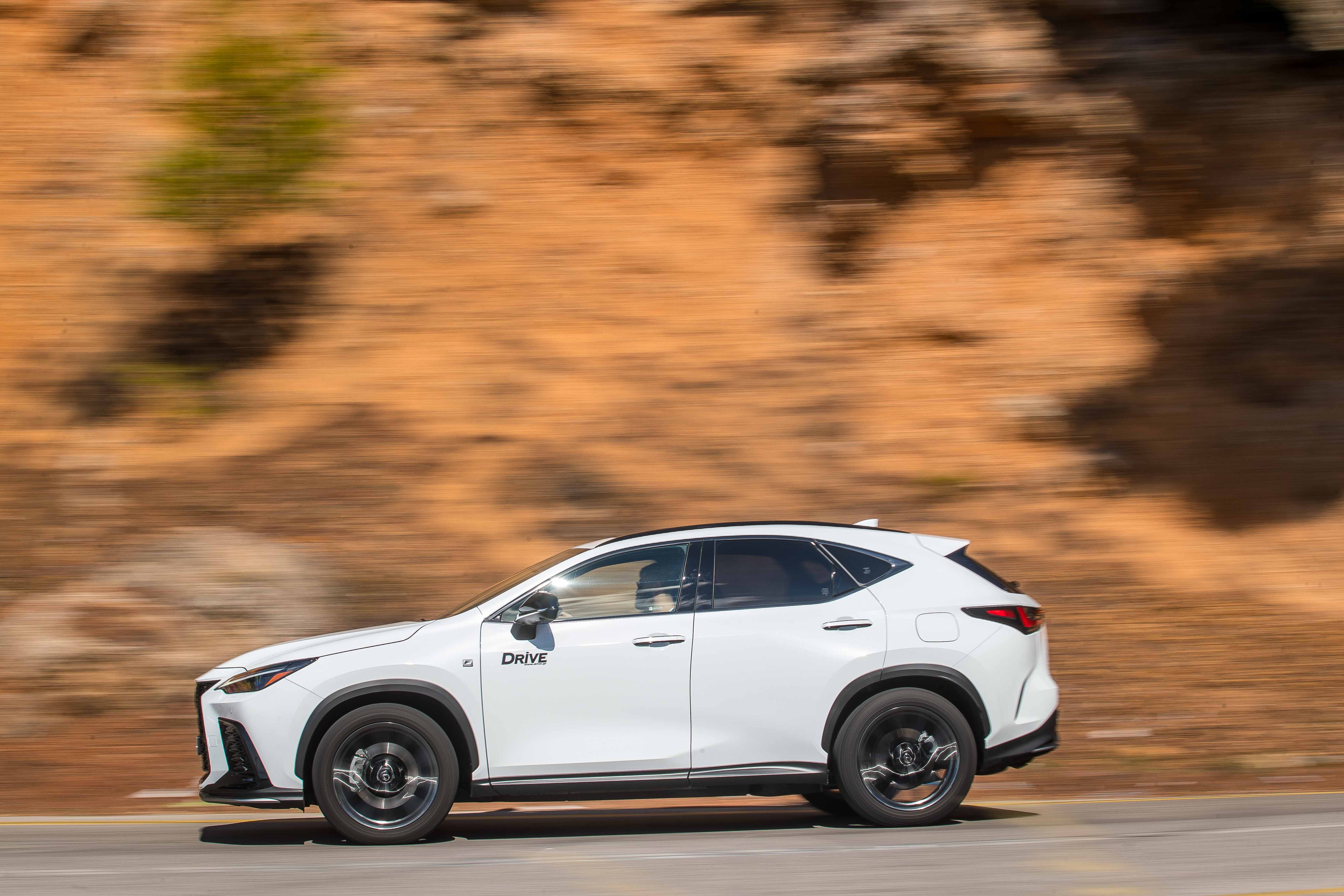 Lexus NX 450h+