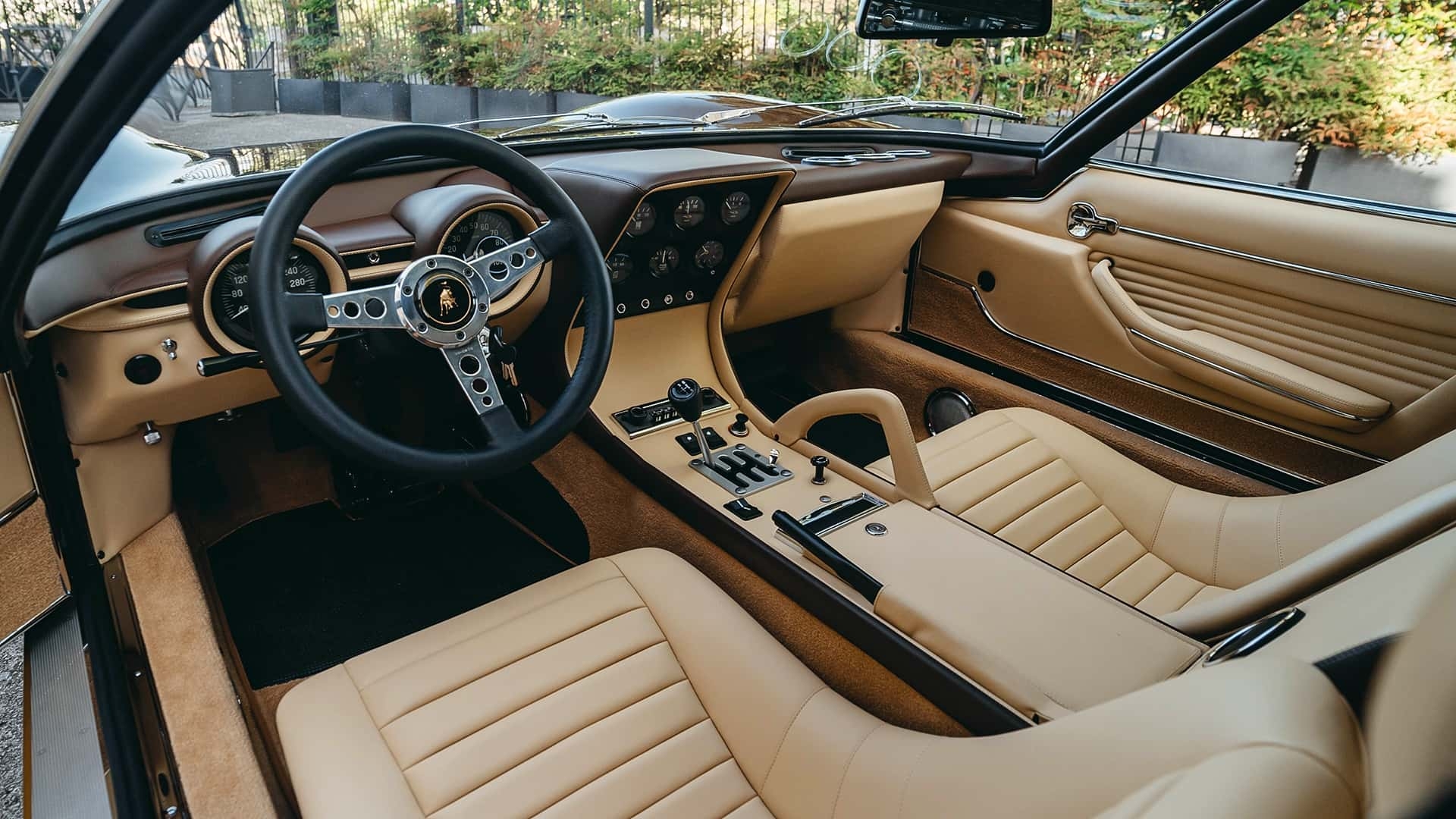 Lamborghini Miura SV