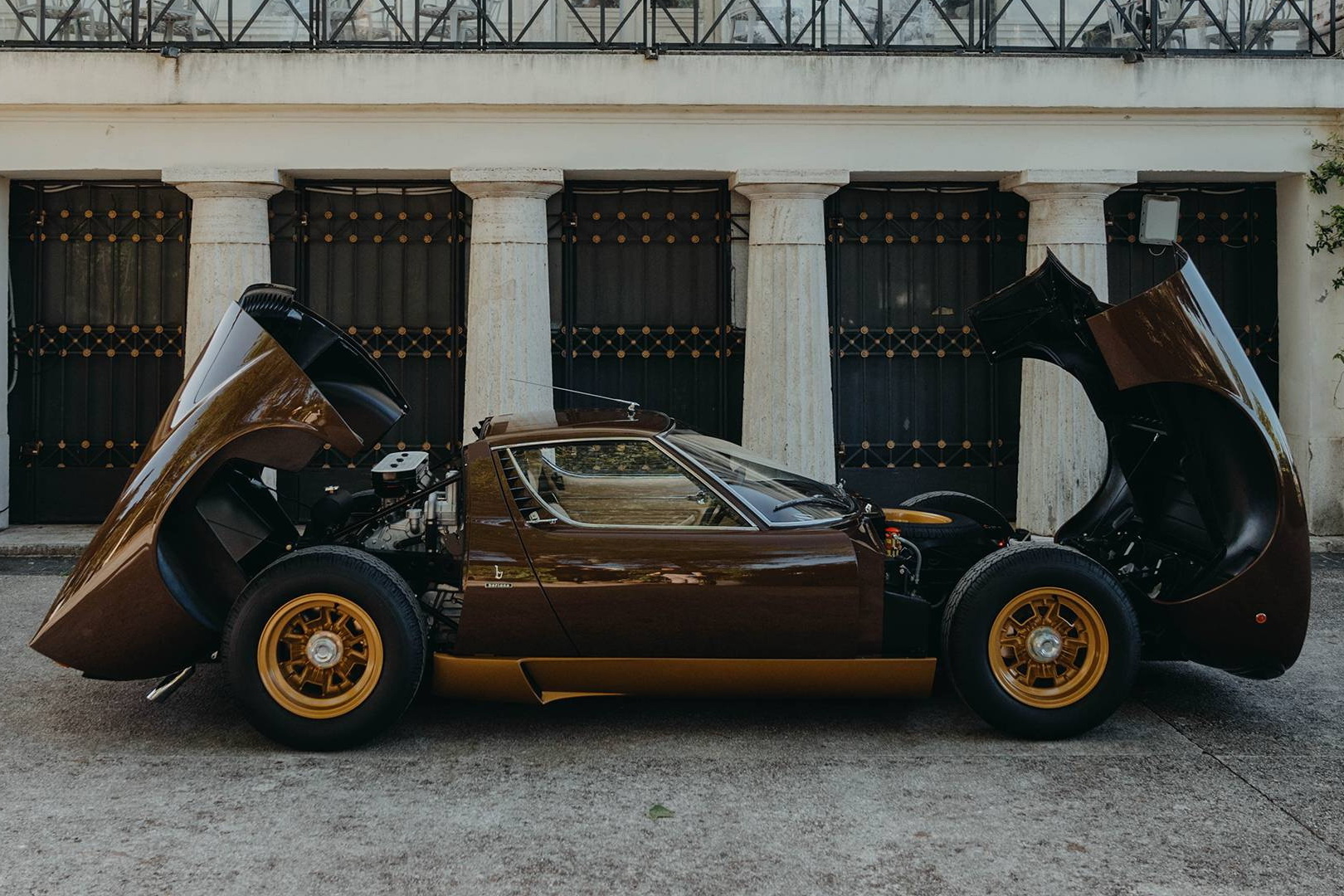 Lamborghini Miura SV
