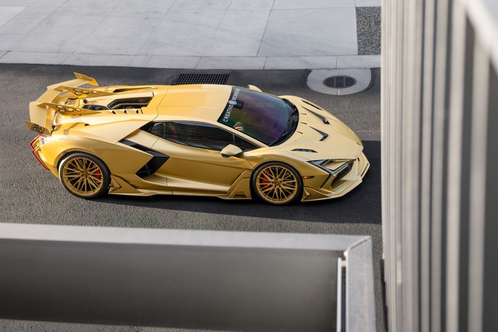 Lamborghini Revuelto