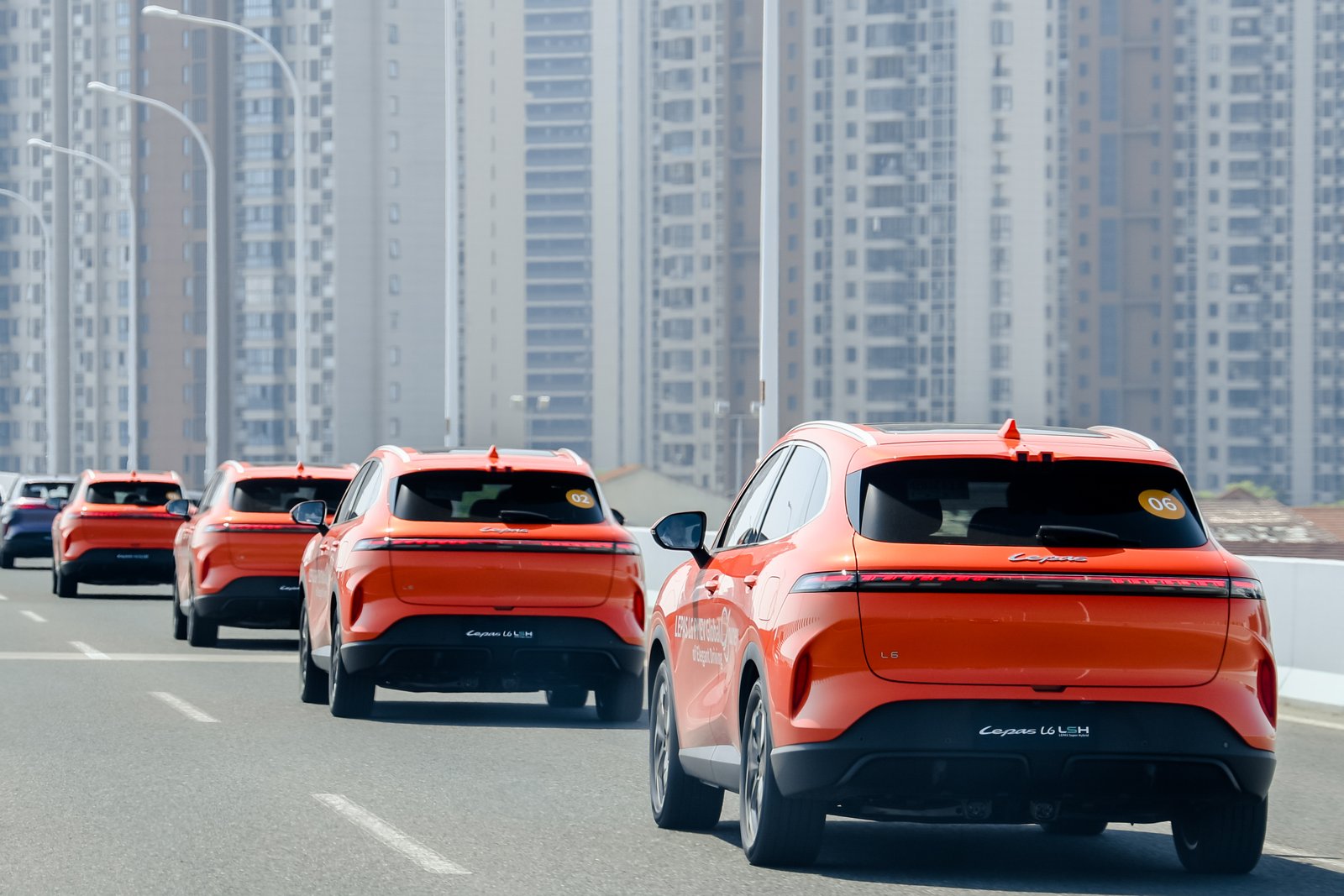 Lepas L6 PHEV