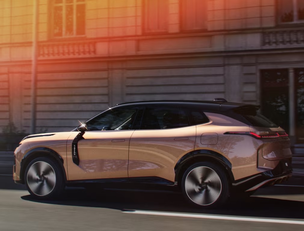 Lynk & Co 08