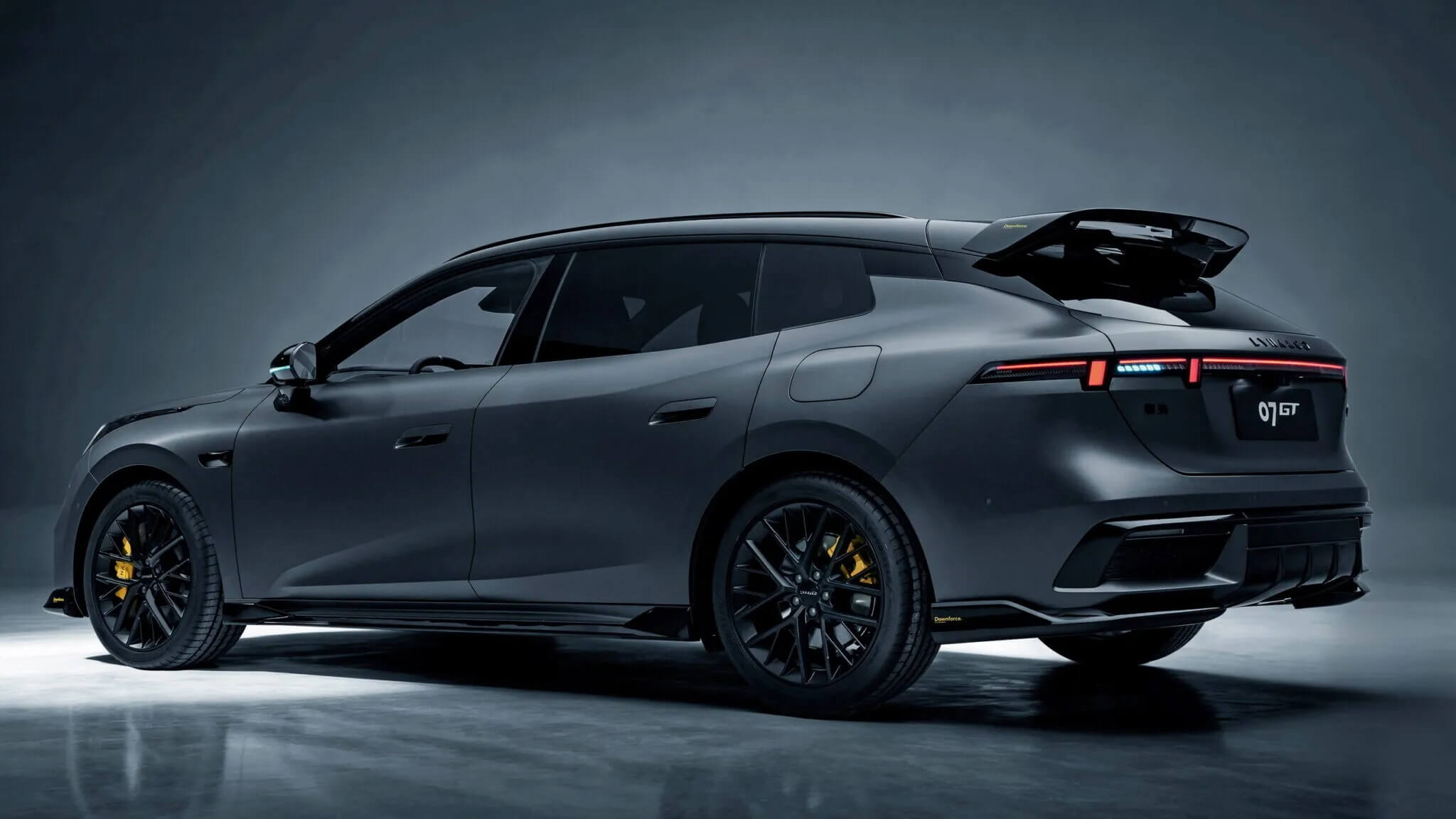 Lynk & Co 07 GT