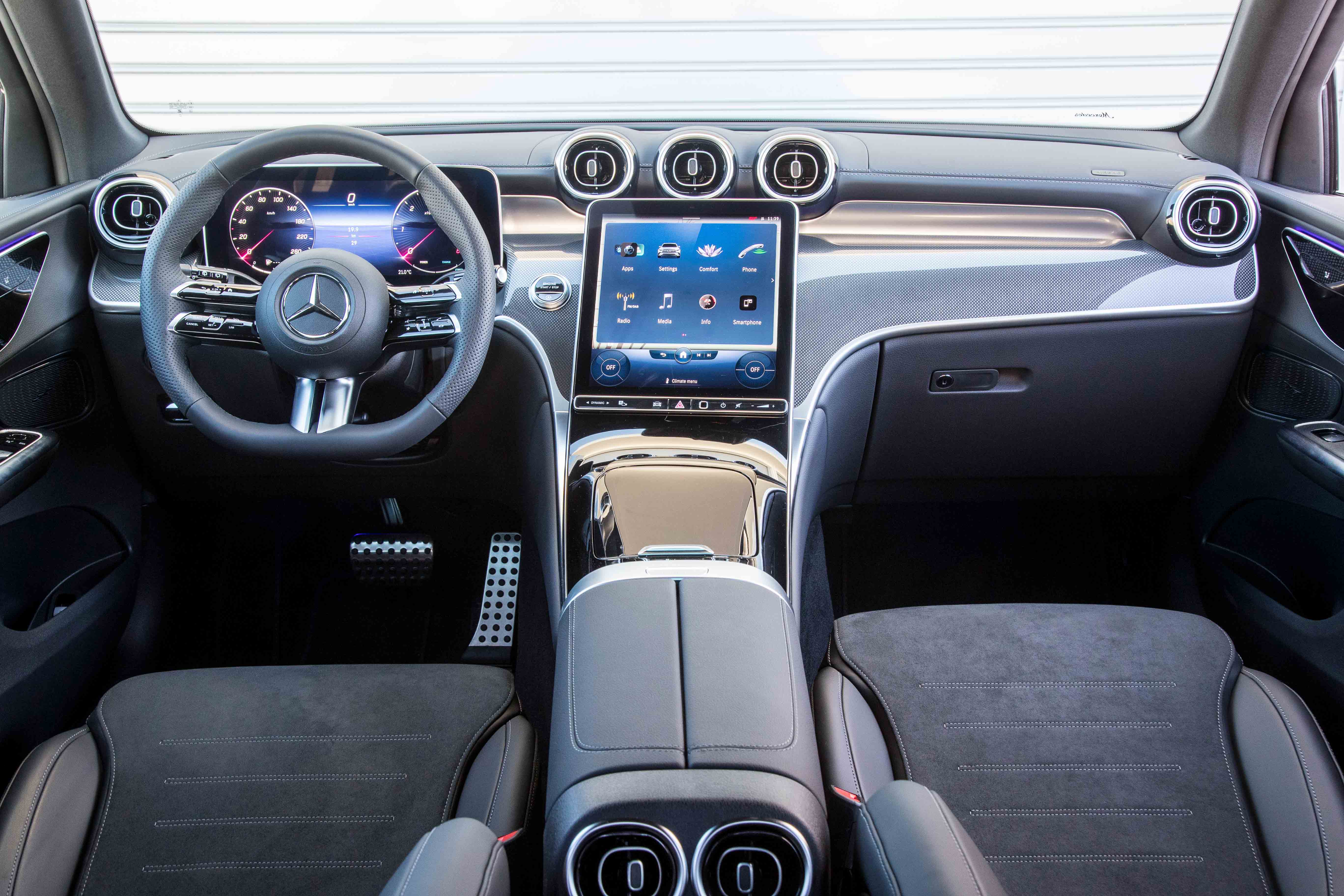 Test drive: Mercedes-Benz GLC 220d fl, Photo credit DRIVE Media Group/ Thanasis Koutsogiannis