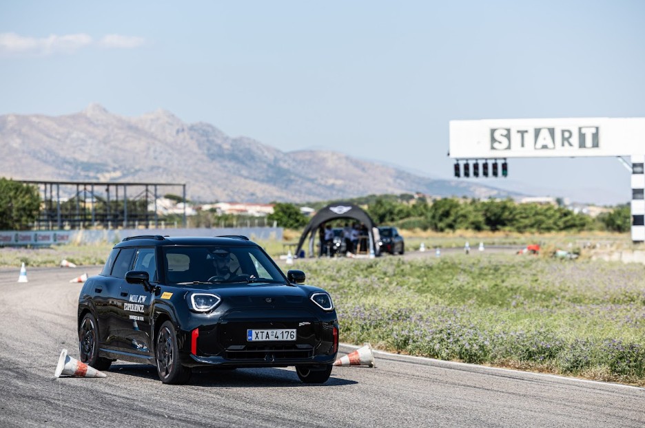 Test drive: MINI JCW Megara © MINI Hellas/Γιώργος Καραγιωργάκης 