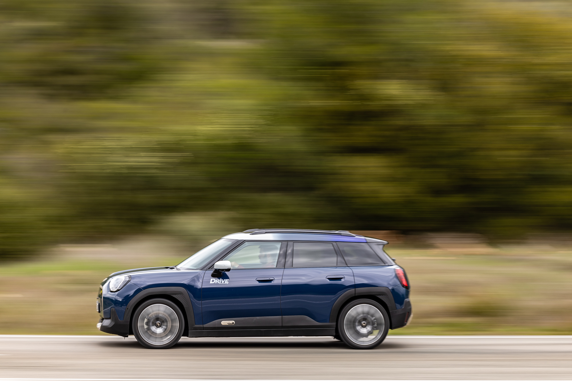 Test drive: MINI Aceman SE, Photo © DRIVE Media Group/Thanassis Koutsogiannis