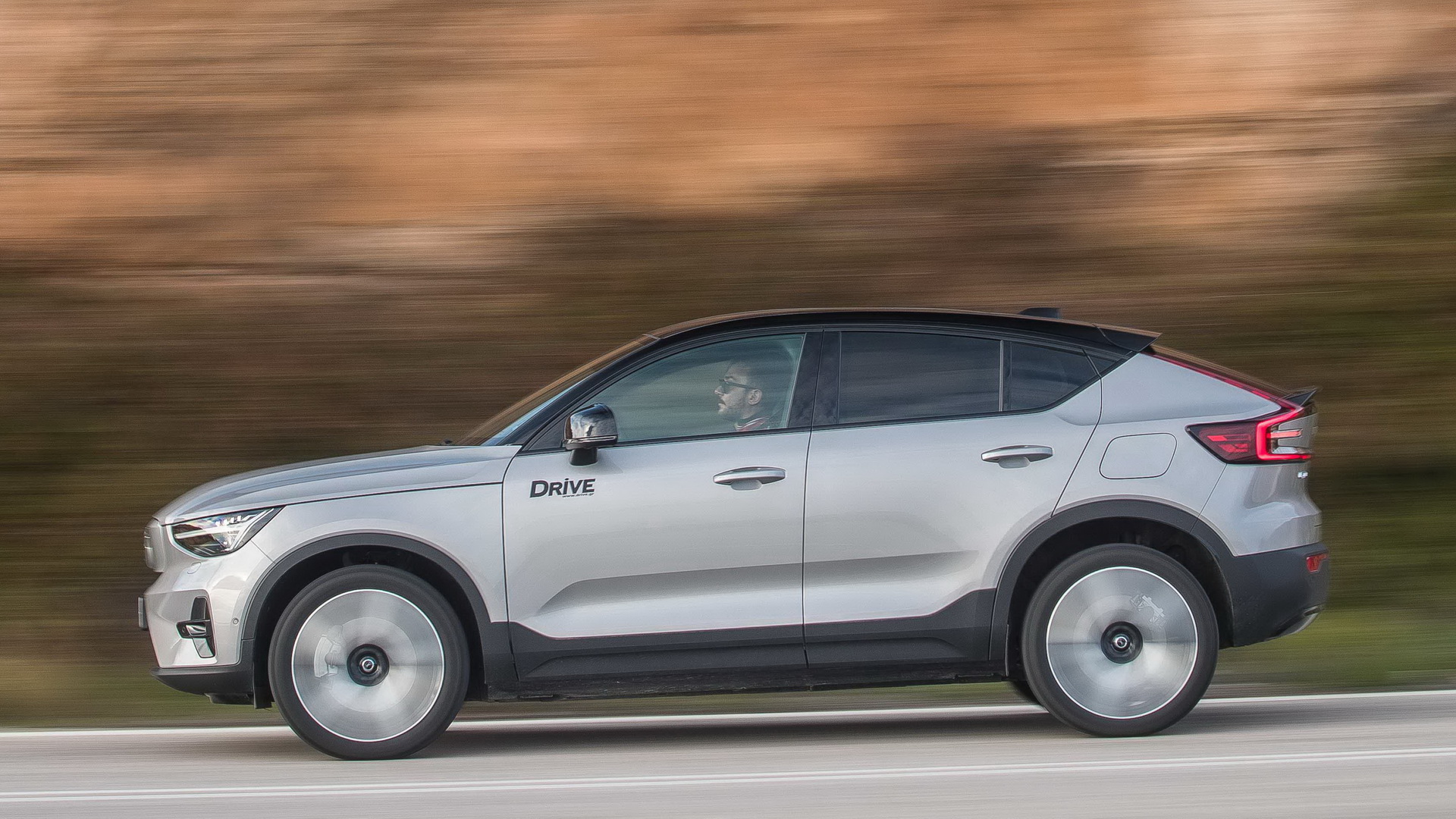 Feature Test Drive, ηλεκτρικά κουπέ SUV: Ford Mustang Mach-E GT vs Volvo C40 Recharge P8/Photo credits DRIVE Media Group/Thanassis Koutsogiannis