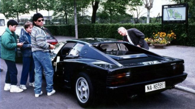 Maradona Ferrari Testarossa