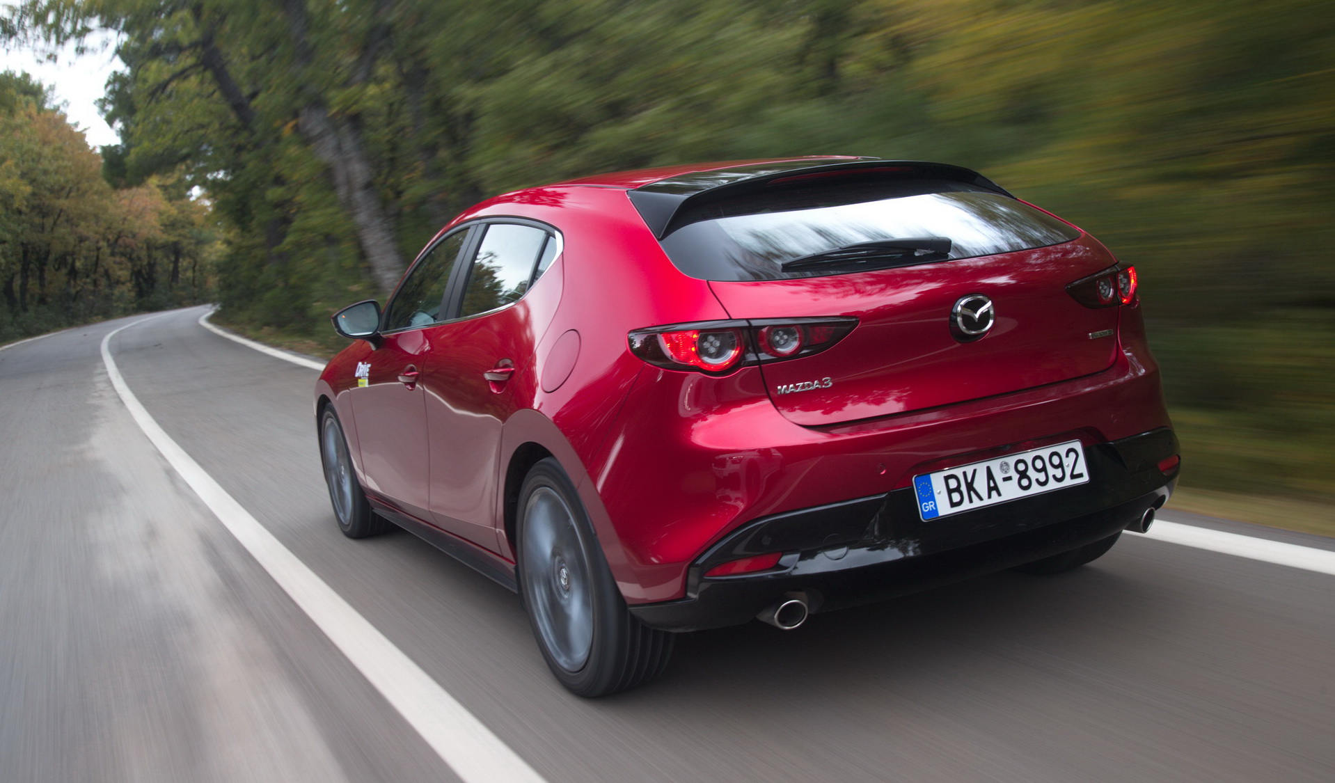 Mazda3 Hatchback 1.8 Skyactiv-D116_rear tracking