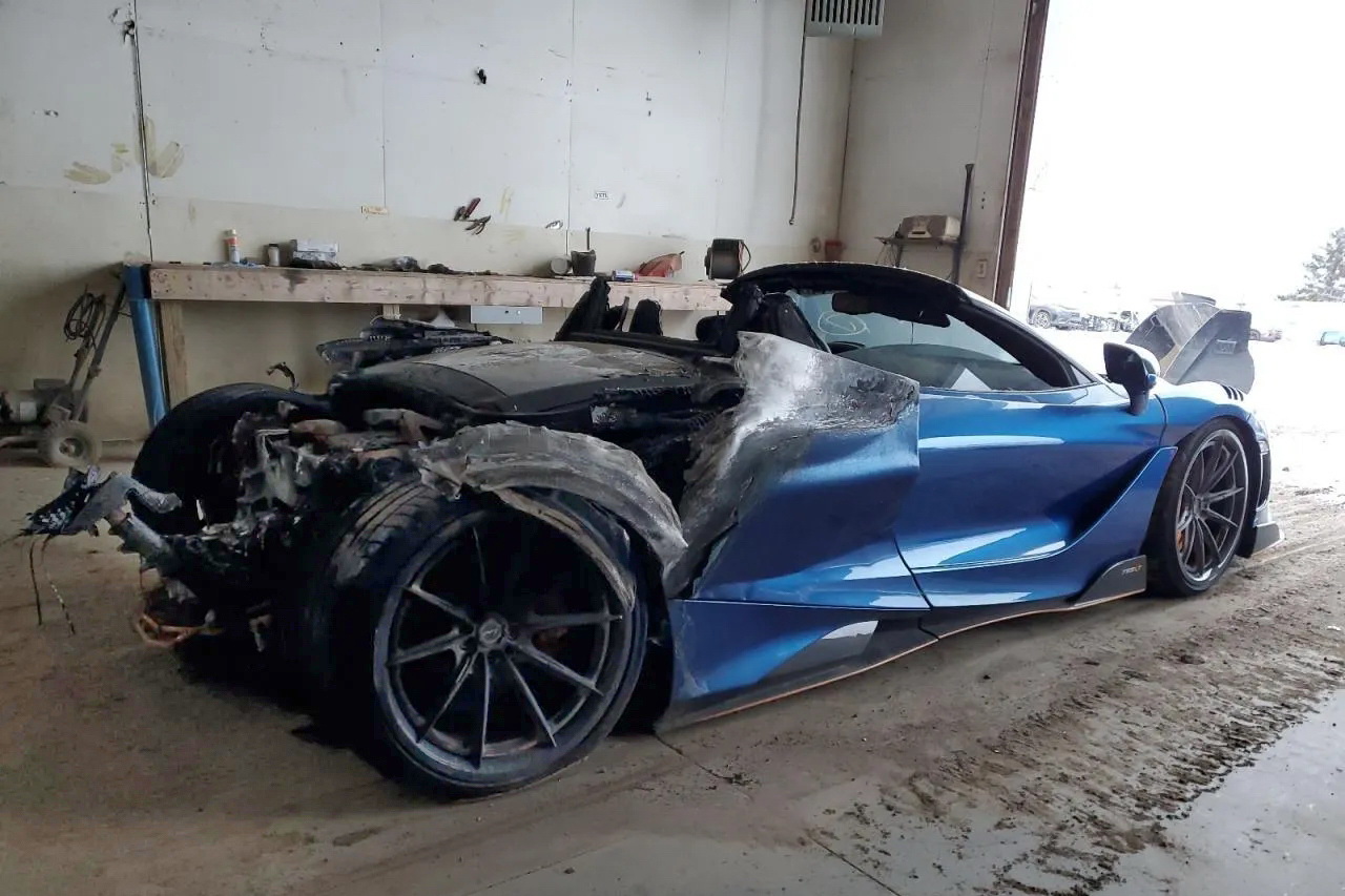 McLaren 765LT Spider