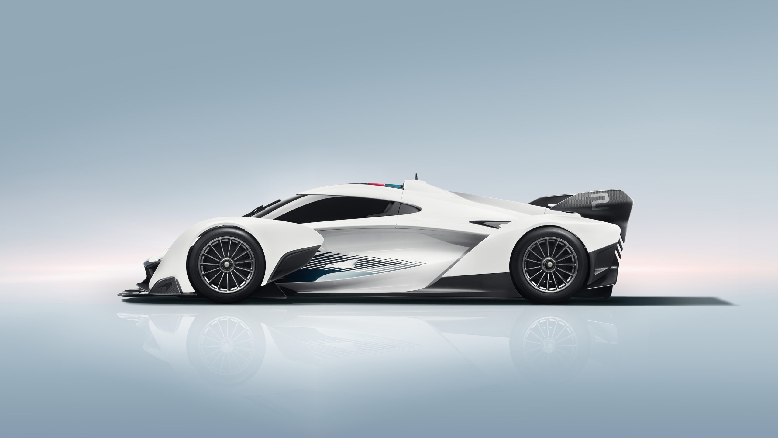 ​​McLaren Solus GT