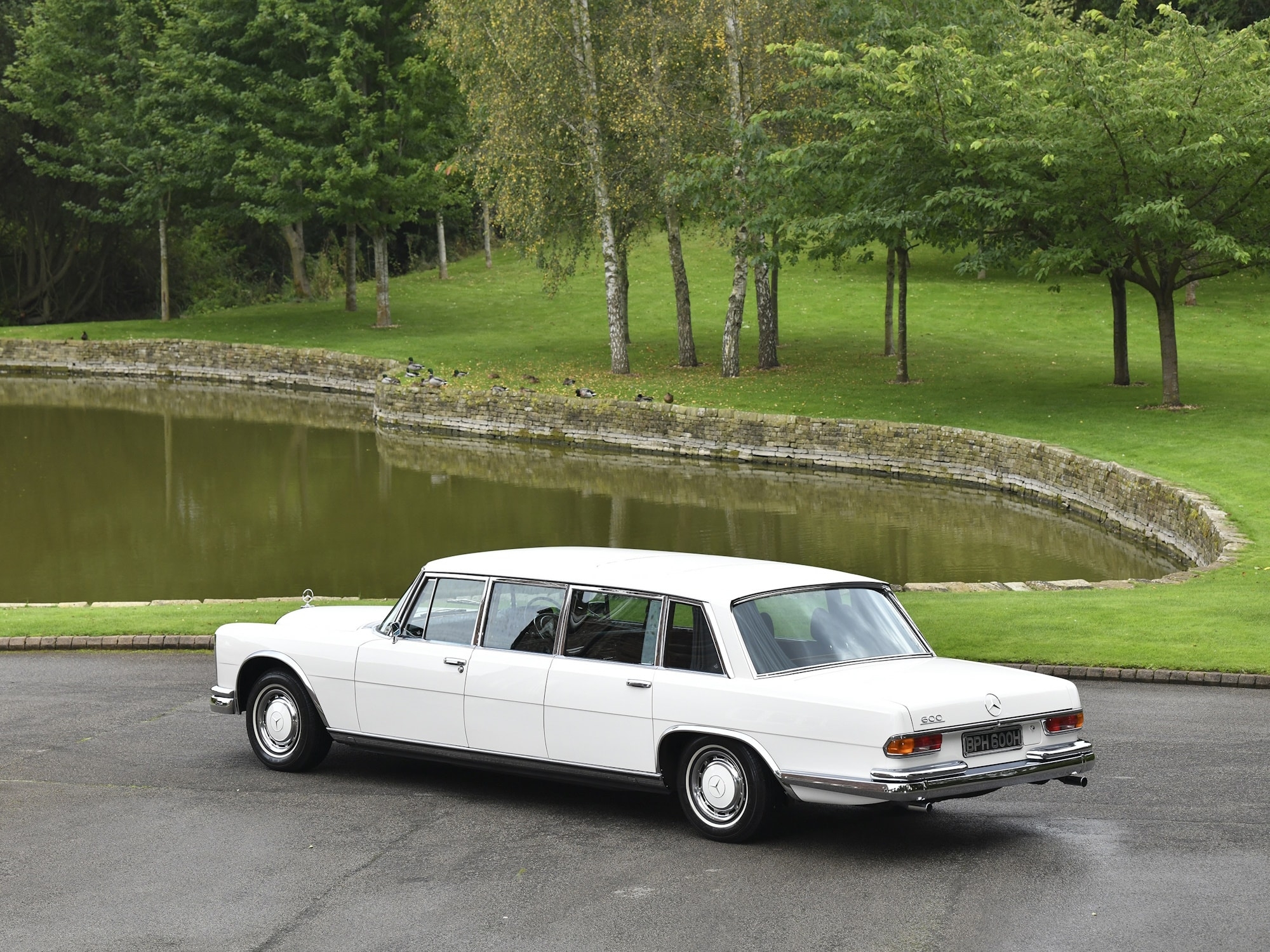 Mercedes-Benz 600 Pullman