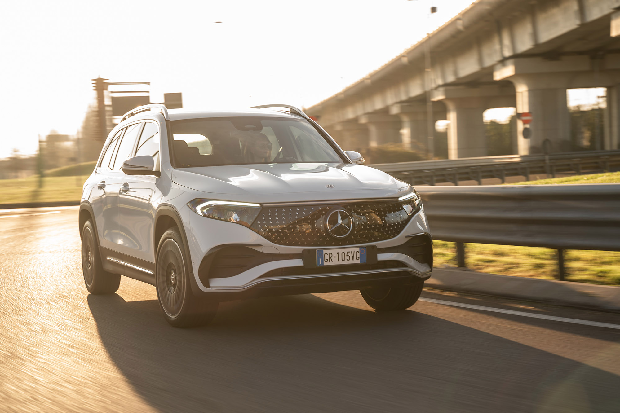Mercedes Benz EQB
