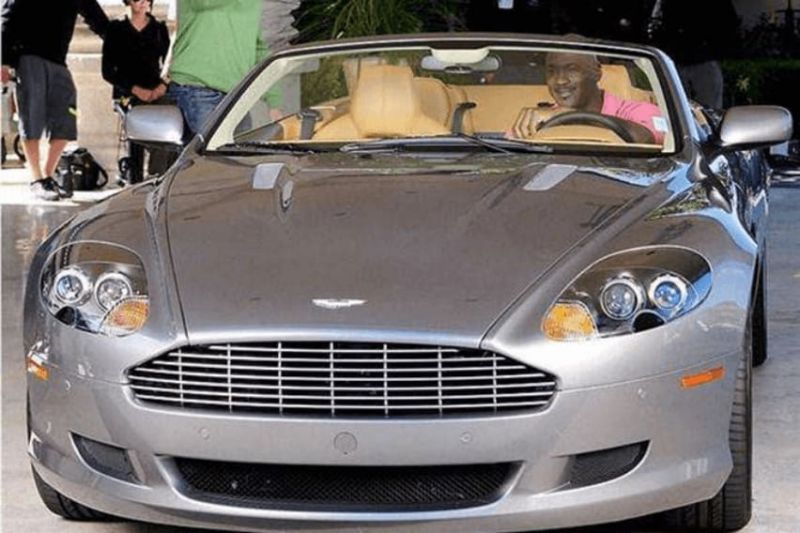 Aston Martin DB9 Volante