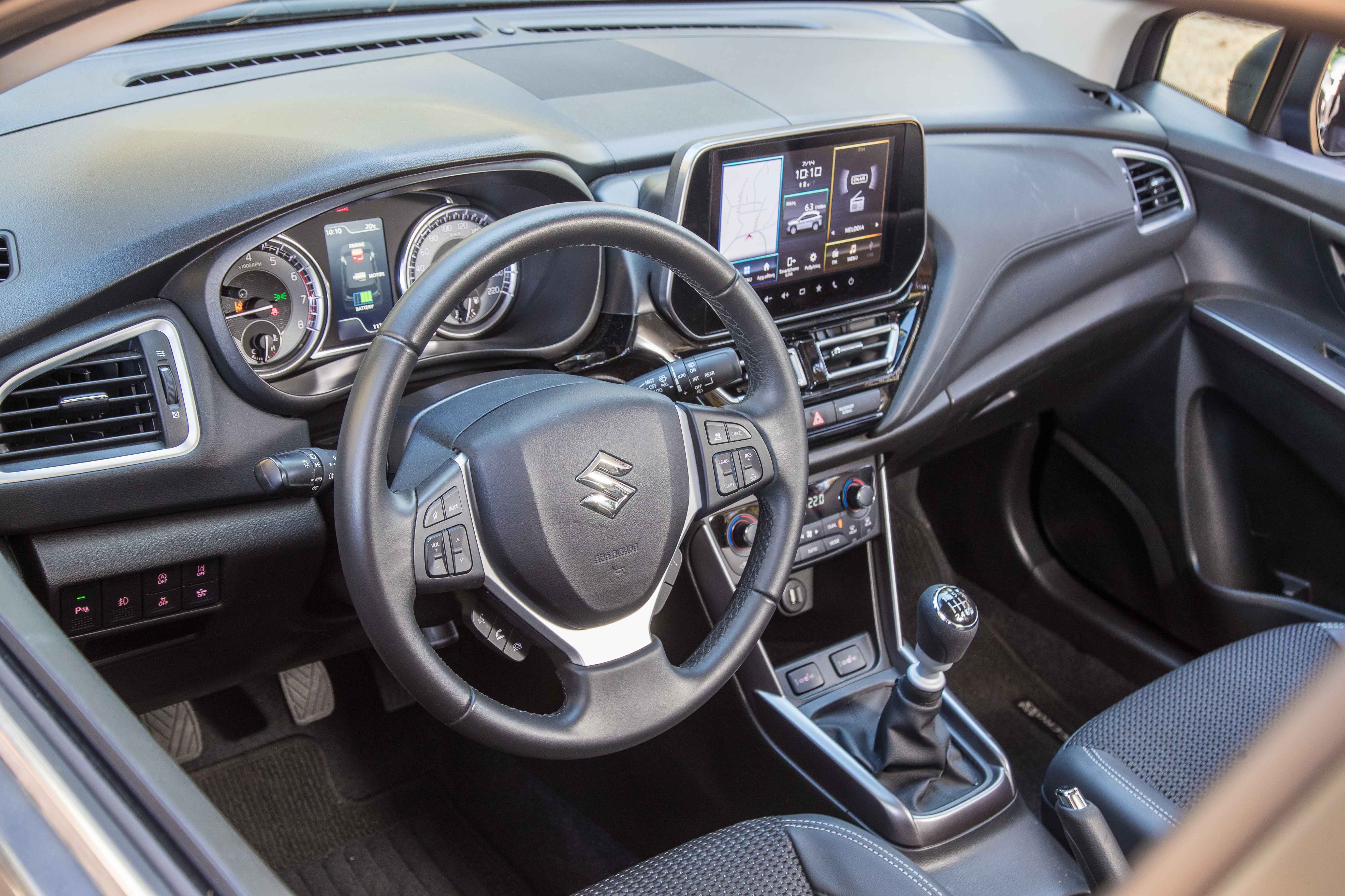 Test drive, υβριδικά SUV: Nissan Qashqai, Suzuki S-Cross, Photo credit DRIVE Media Group/ Thanasis Koutsogiannis