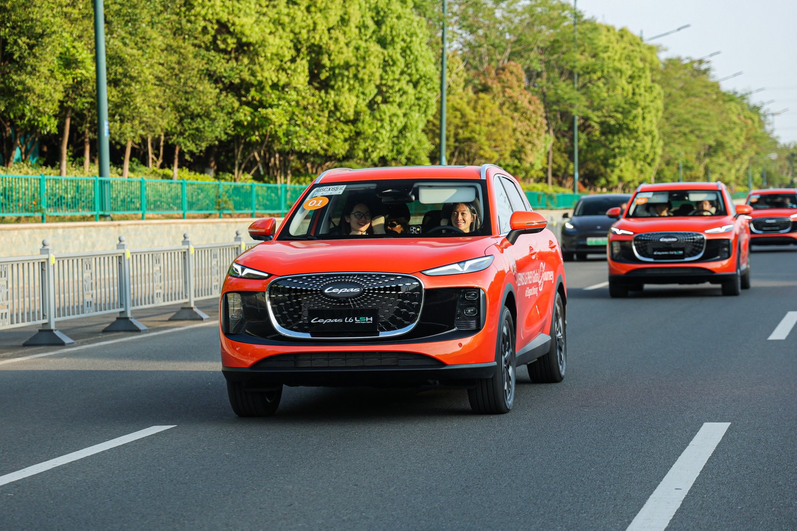 Test drive: Lepas L6 PHEV, China, Photo © Lepas International
