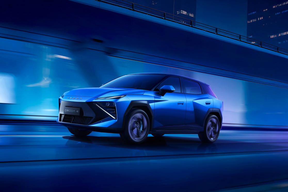 Omoda 4