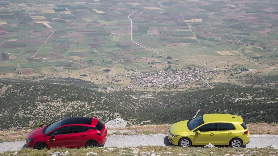 Opel Astra vs VW Golf