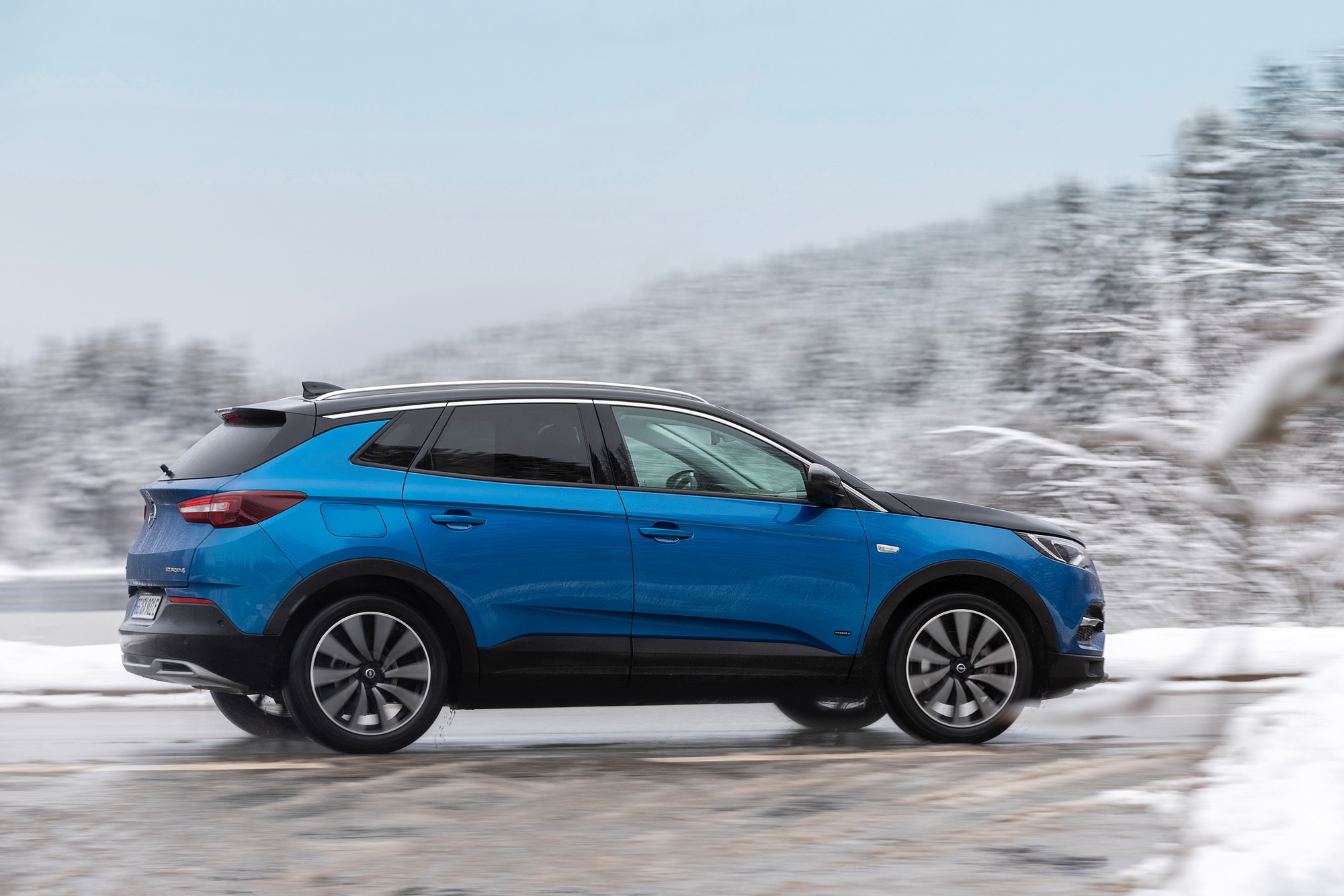 Opel Grandland X Hybrid4