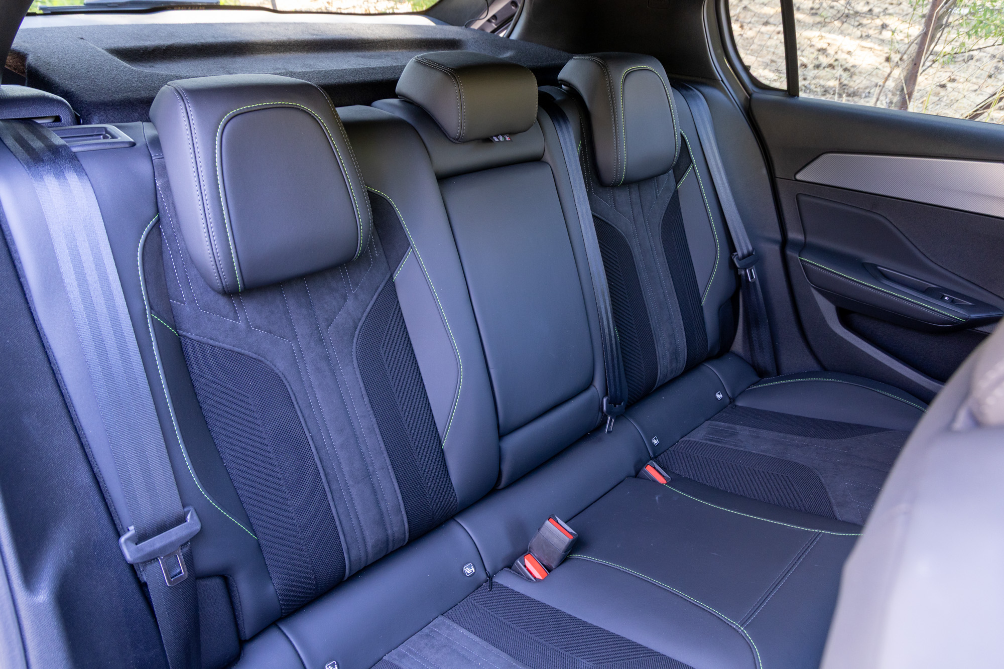 Peugeot 308 Plug-in Hybrid 195 e-DCS7