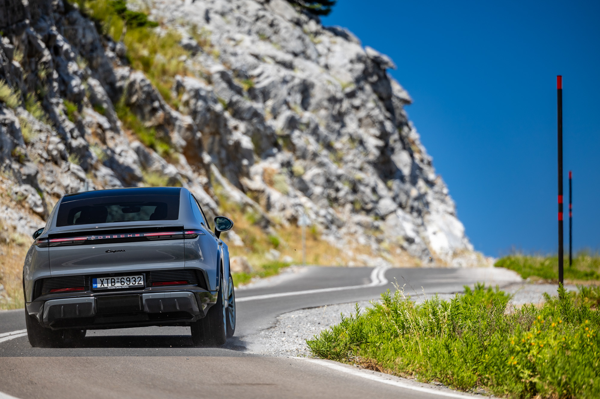 Test drive: Porsche Cayenne Coupé Electric @ DRIVE Media Group/Θανάσης Κουτσογιάννης