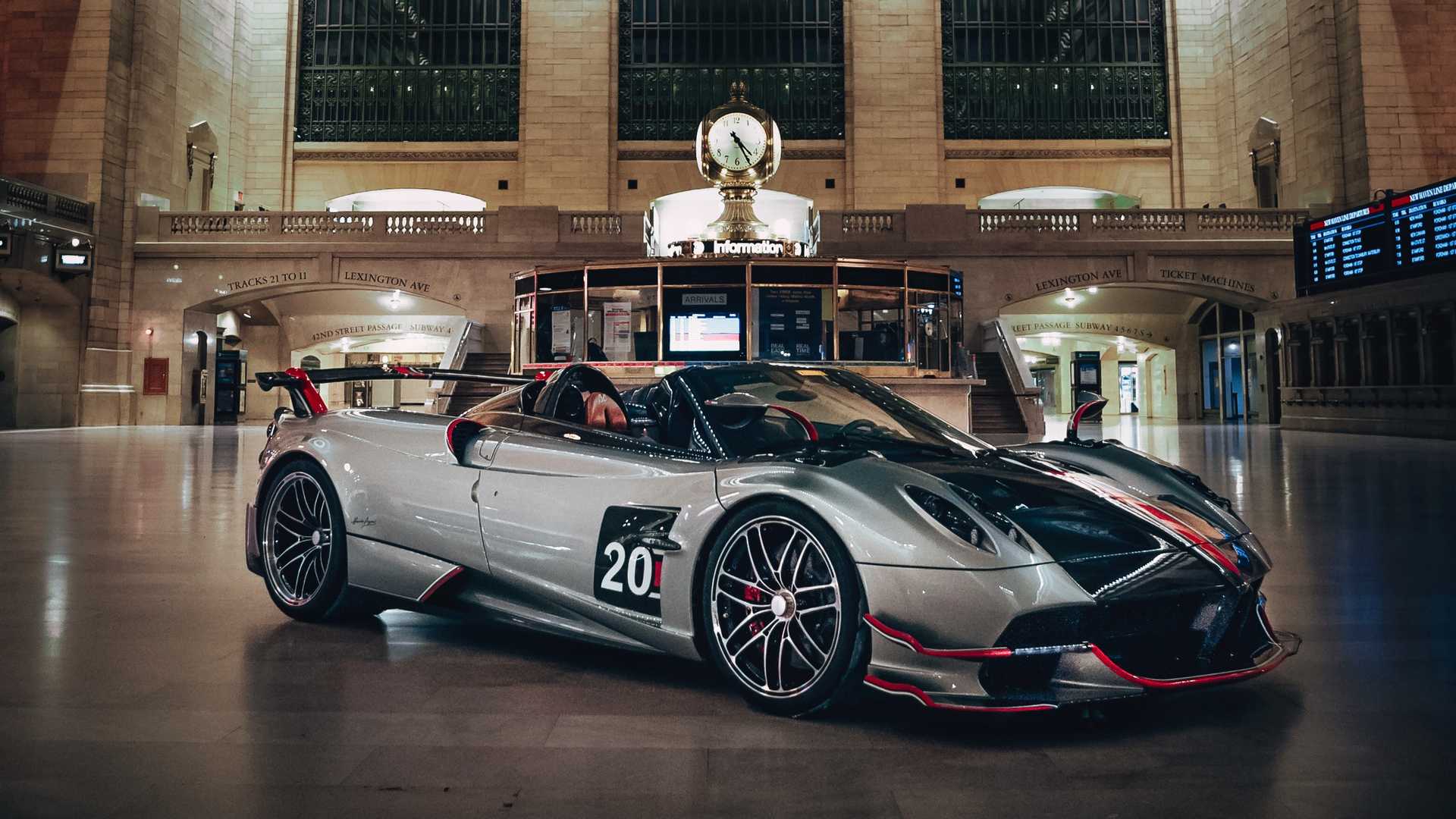 Huayra Roadster BC